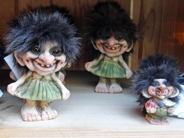 027 Trolling Away (Gundvangen, Norway)